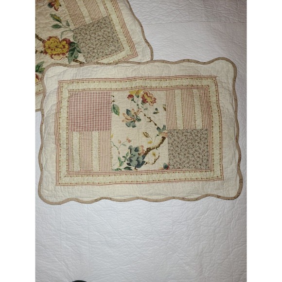 Vintage zip up floral pillow shams - Picture 2 of 5